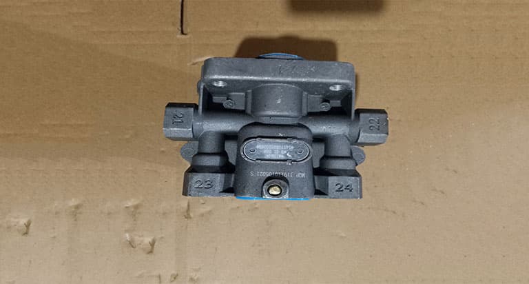 four-circuit protection valve