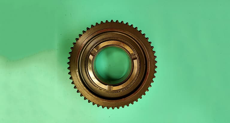 Output shaft 4th speed gear