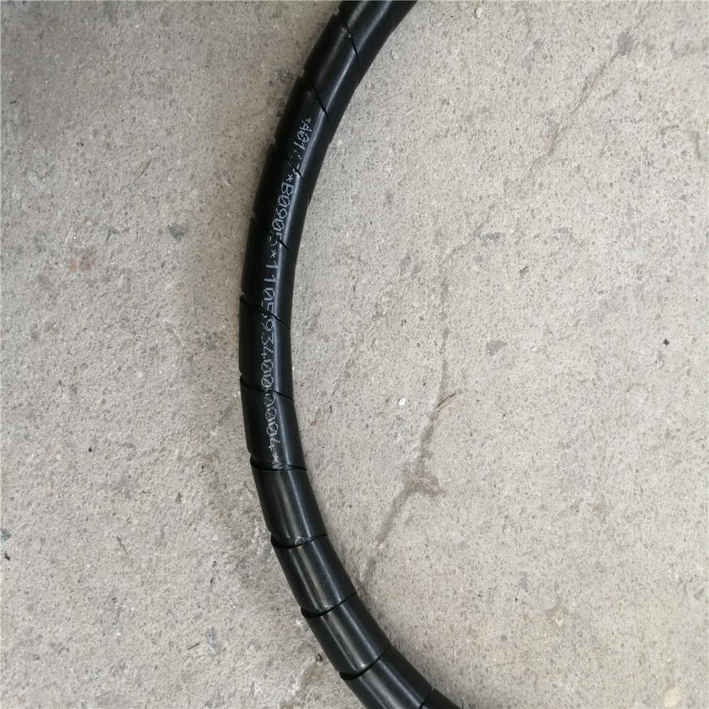 High pressure oil pipe