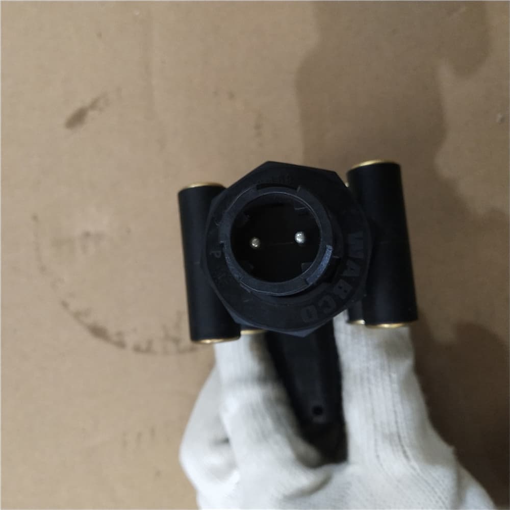 Sensor