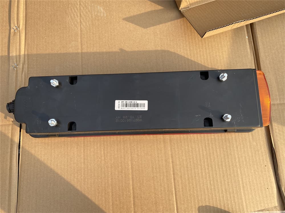 T5G rear left tail light