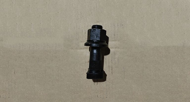 FRONT WHEEL BOLT STUD
