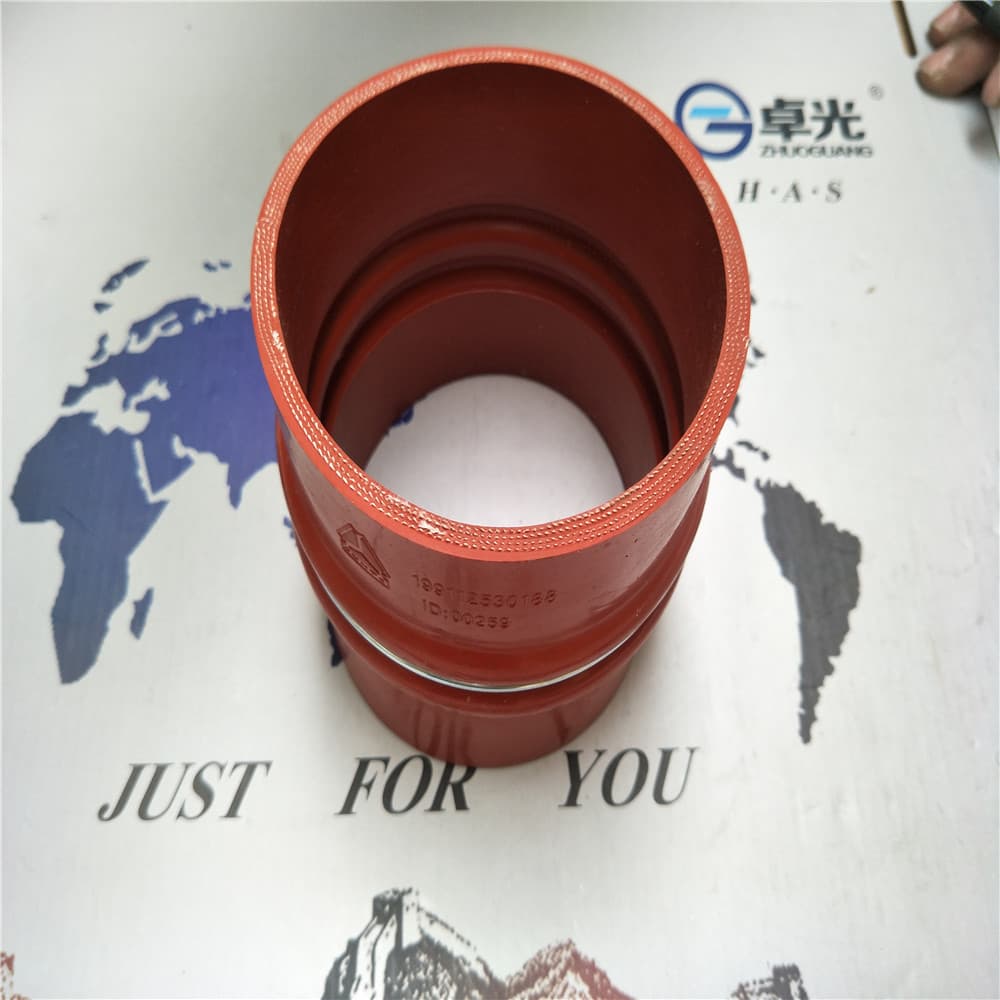 Intercooler connecting hose red
