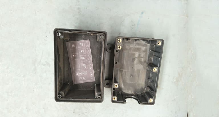 Chassis fuse cover