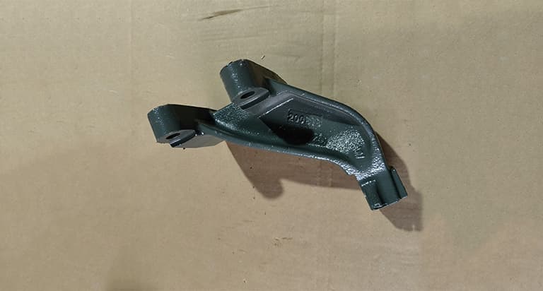 engine front right bracket