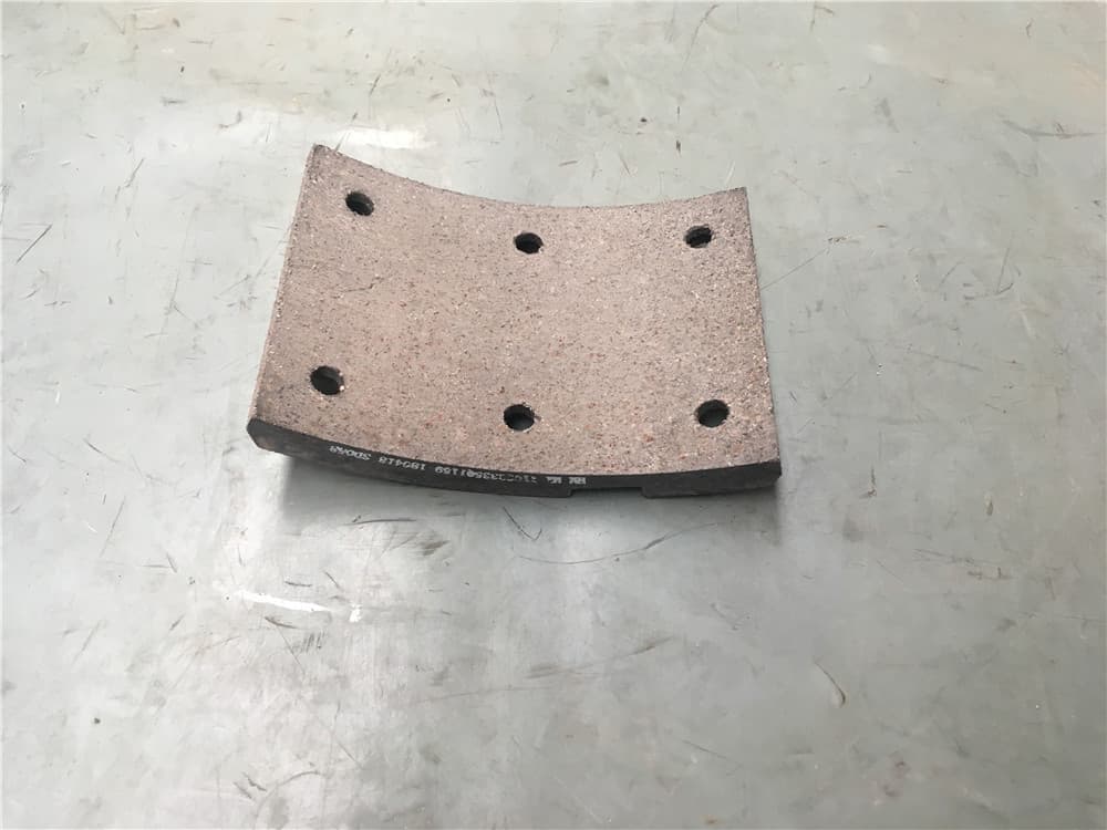 Накладка тормозная FOTON передняя (6 отв) H=65 14.5mm 1069