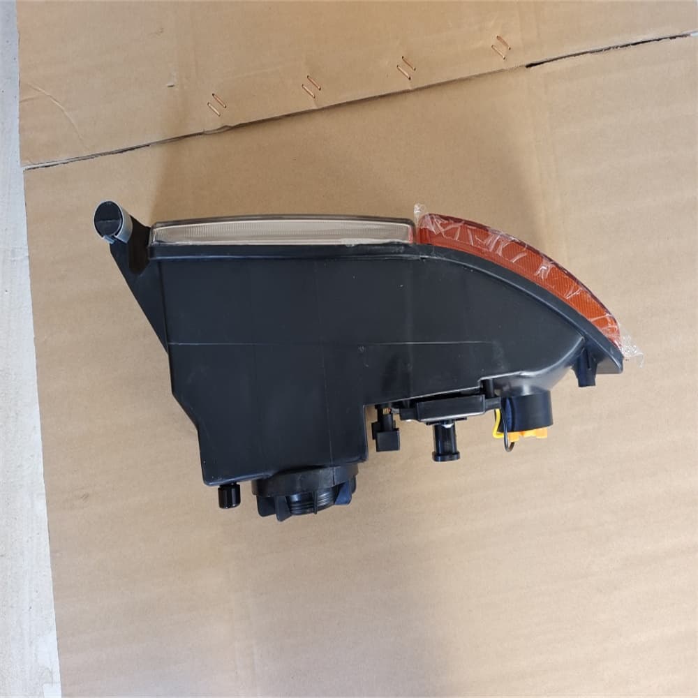 right front fog light