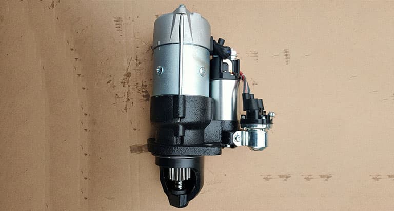 Naveco starter C4935789