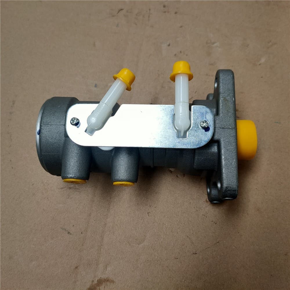 brake master cylinder