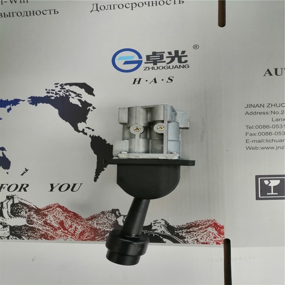 SINOTRUK Manual Control Valve 14750667H
