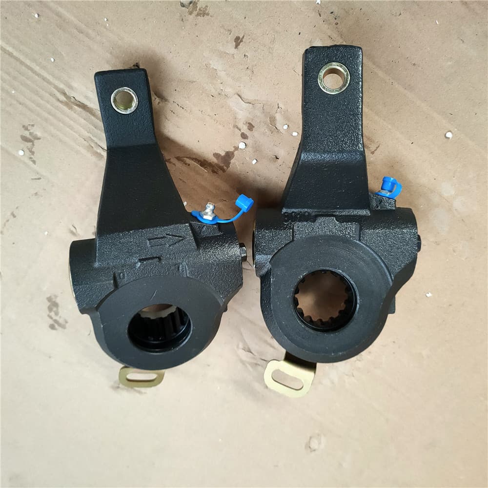 SINOTRUK Adjusting arm (left, right) 3551NB-002