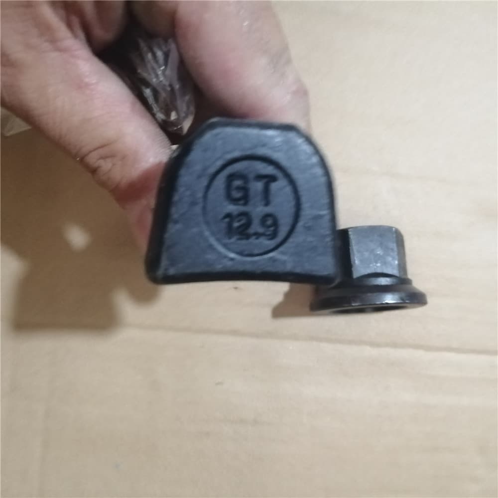 Wheel Bolt (Rear)