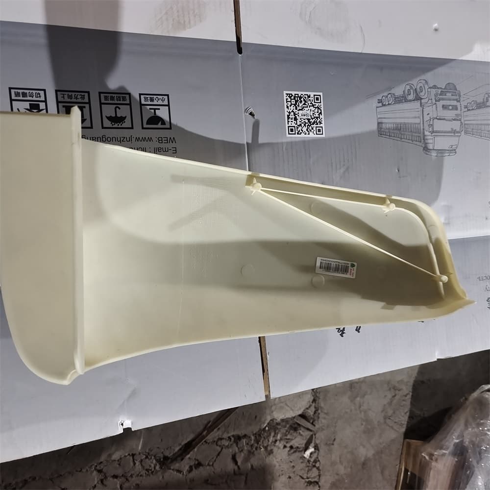 SINOTRUK Левая нижняя декоративная панель бампера 812W41610-0227