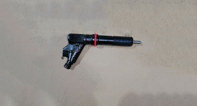 Fuel injector