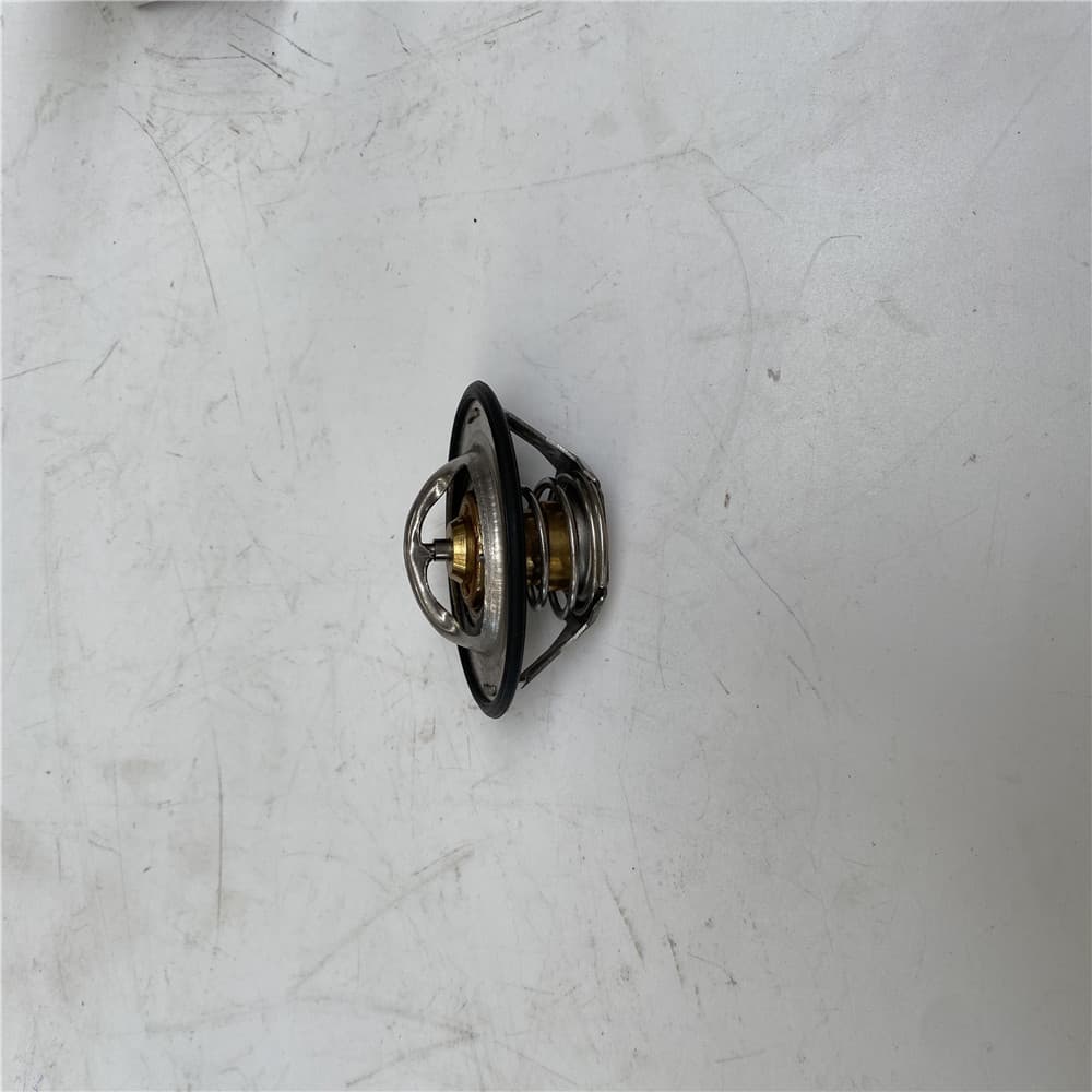 FOTON Thermostat CUMMINS ISF3.8 ISB ISBe 300 82°С 4929642 3973834