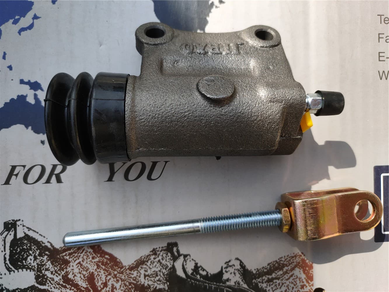 clutch slave cylinder assy