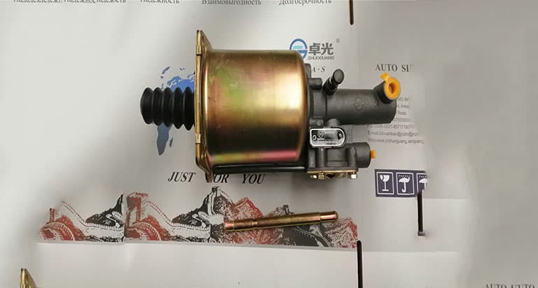 SINOTRUK cluch booster (2 ENTRADAS) WG9725230041