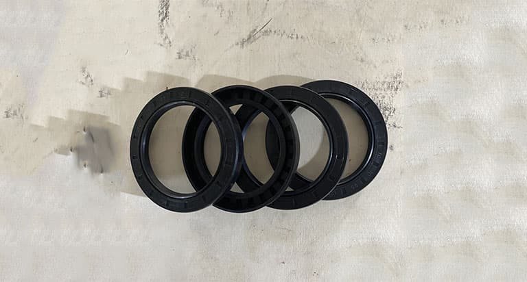 Oil seal 70×95×12