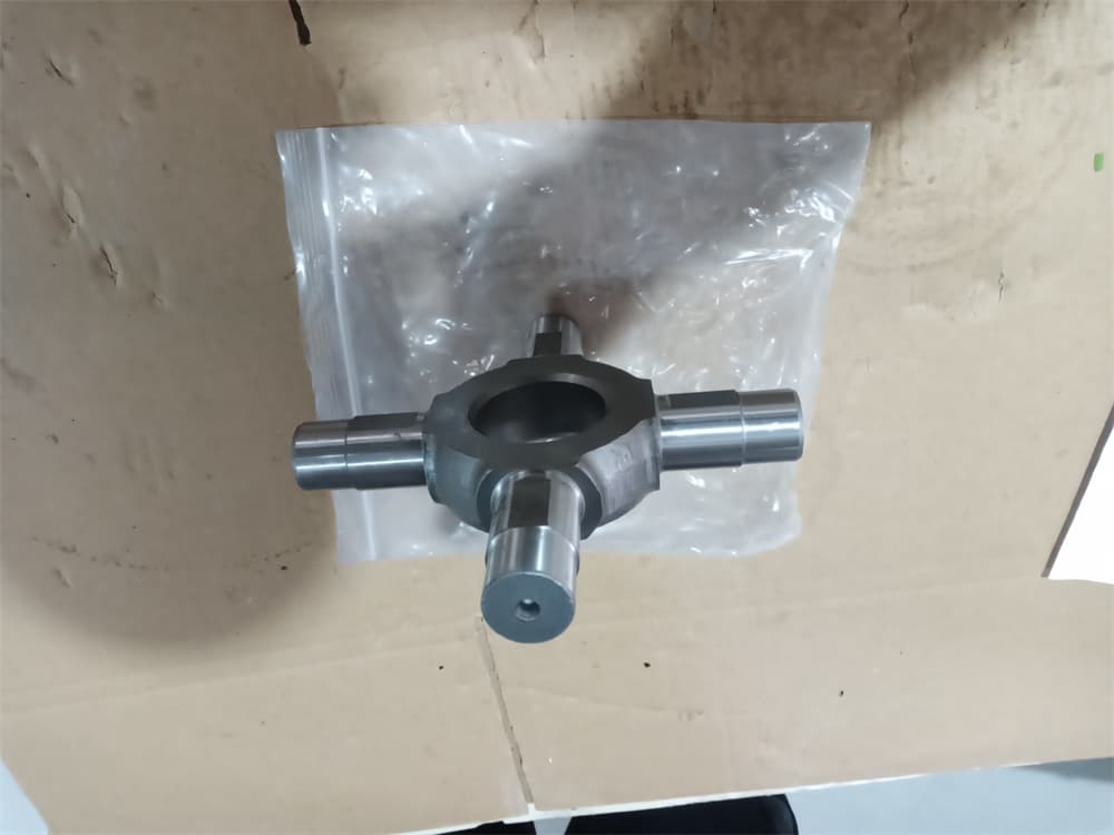 SINOTRUK Cross Drive Shaft ,spider AZ9231320223