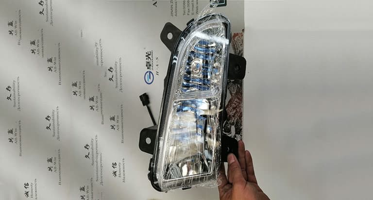 Right Lamp Assembly