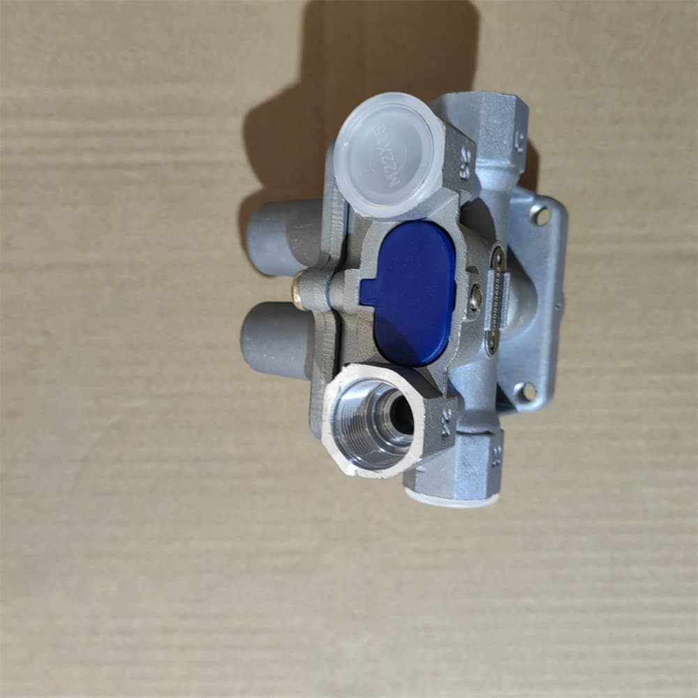 4-circuit protecting valve
