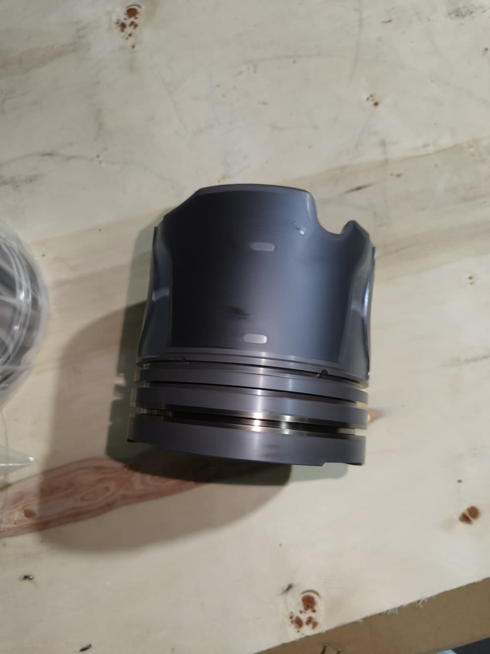 Piston