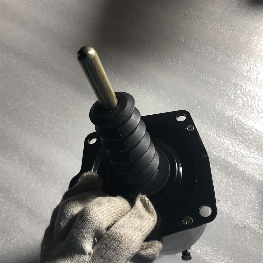 clutch booster cylinder