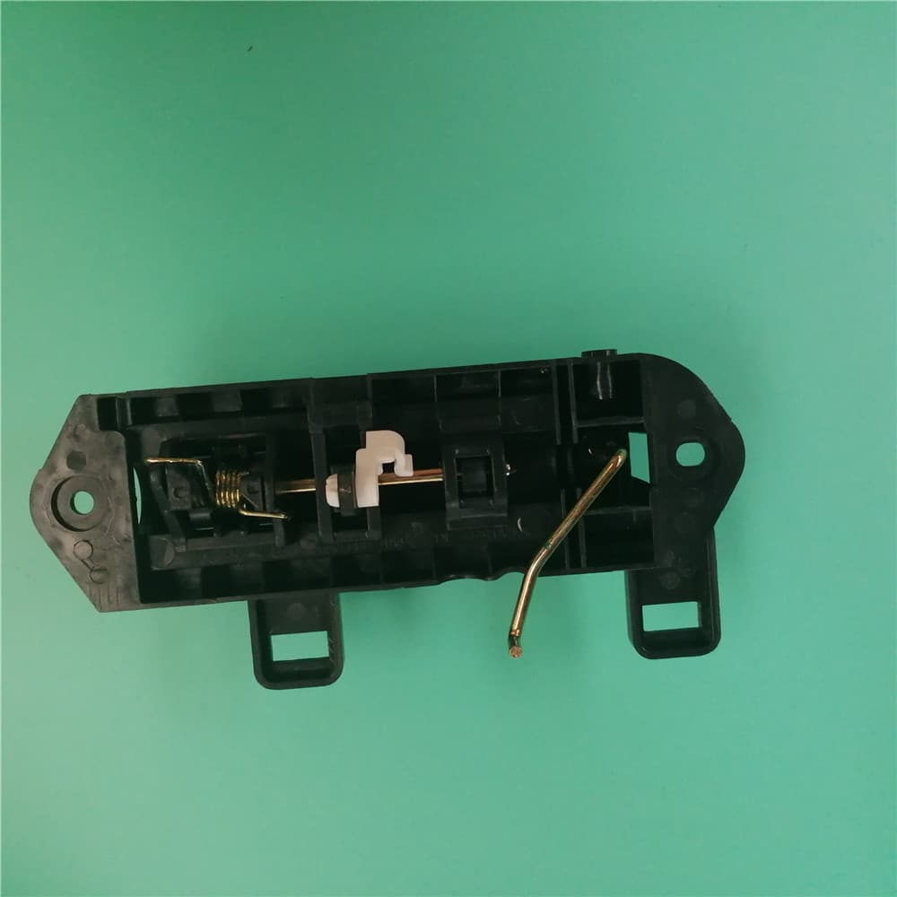 Buckle inside right sliding door