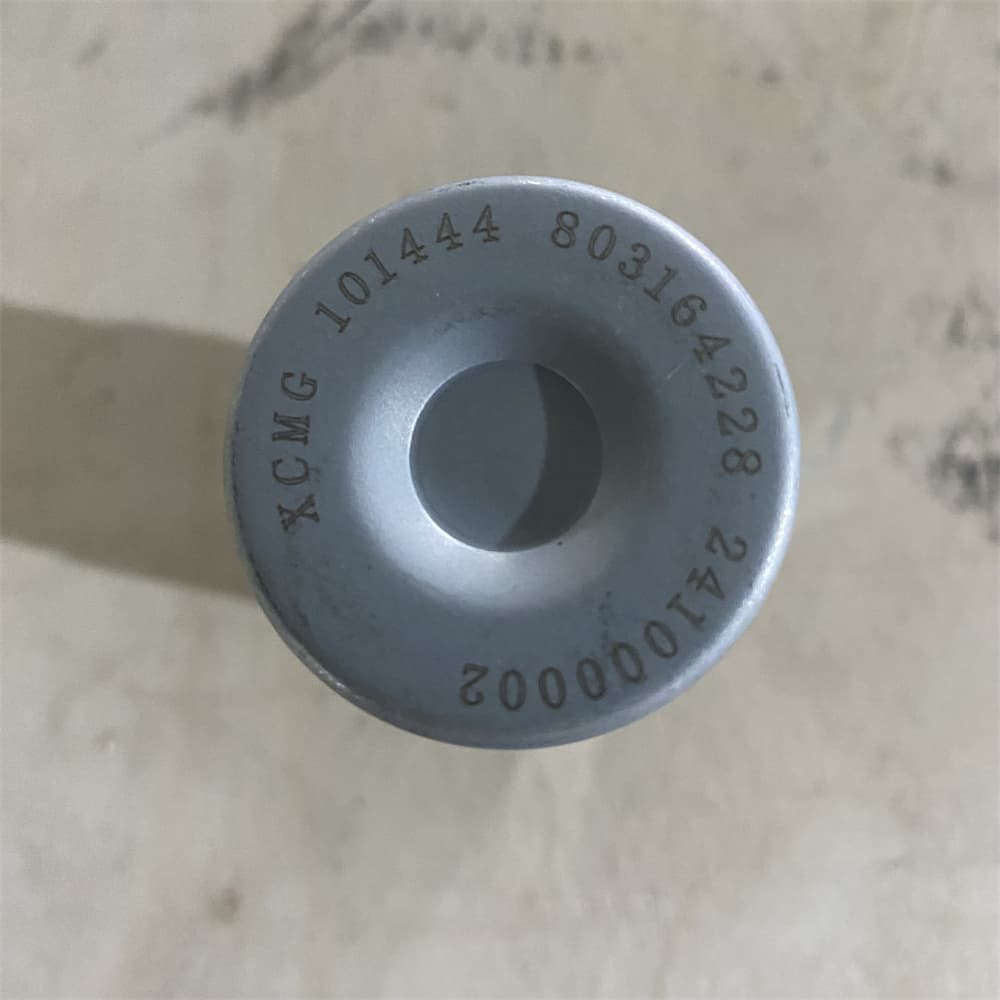 Oil-absorbing filter element
