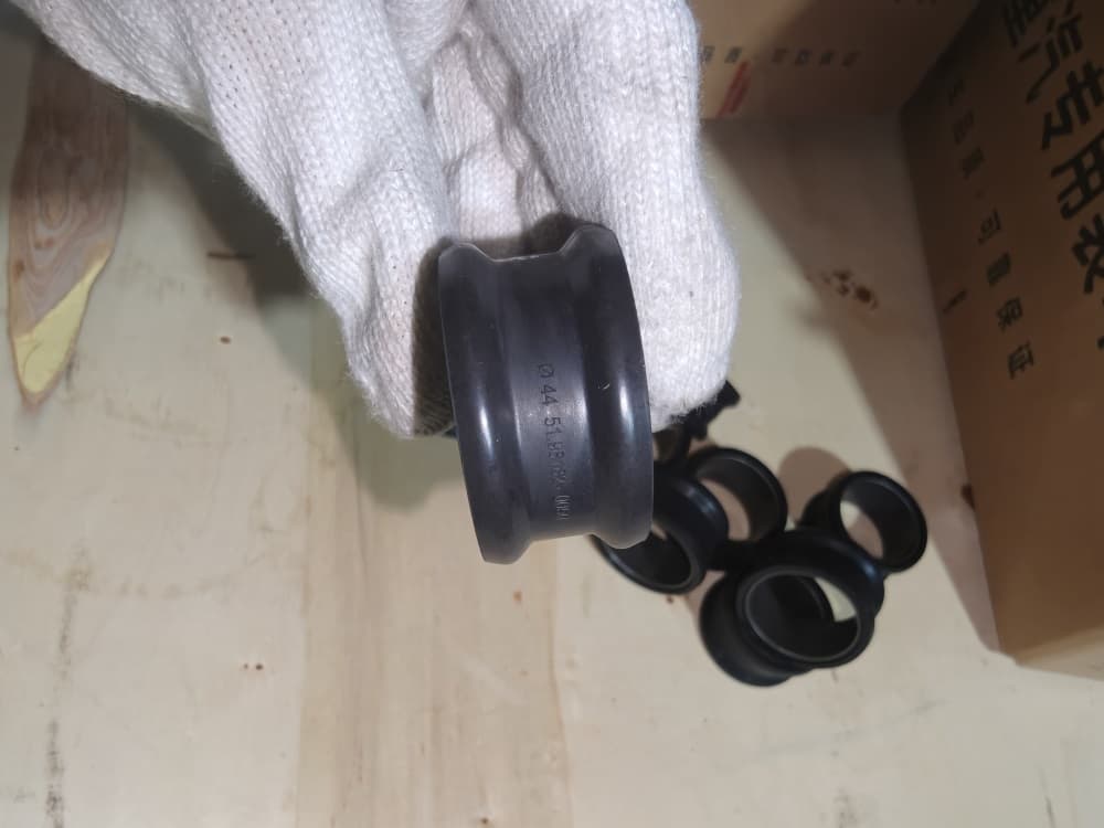 Connecting tube