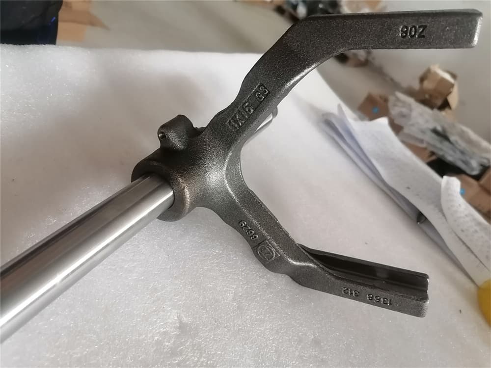 Transmission fork