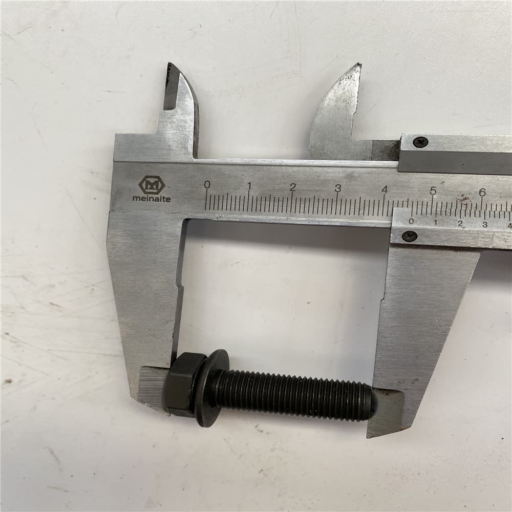 Screw CUMMINS ISF3.8 L-46 D-12