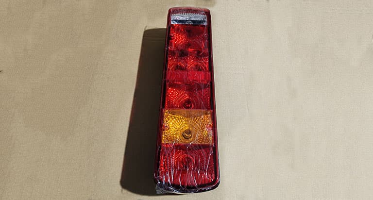 Rearcombination lamp-left