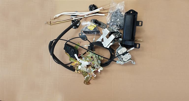 Right Slide Door Lock Assy.