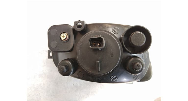 Фара противотуманная левая 12V