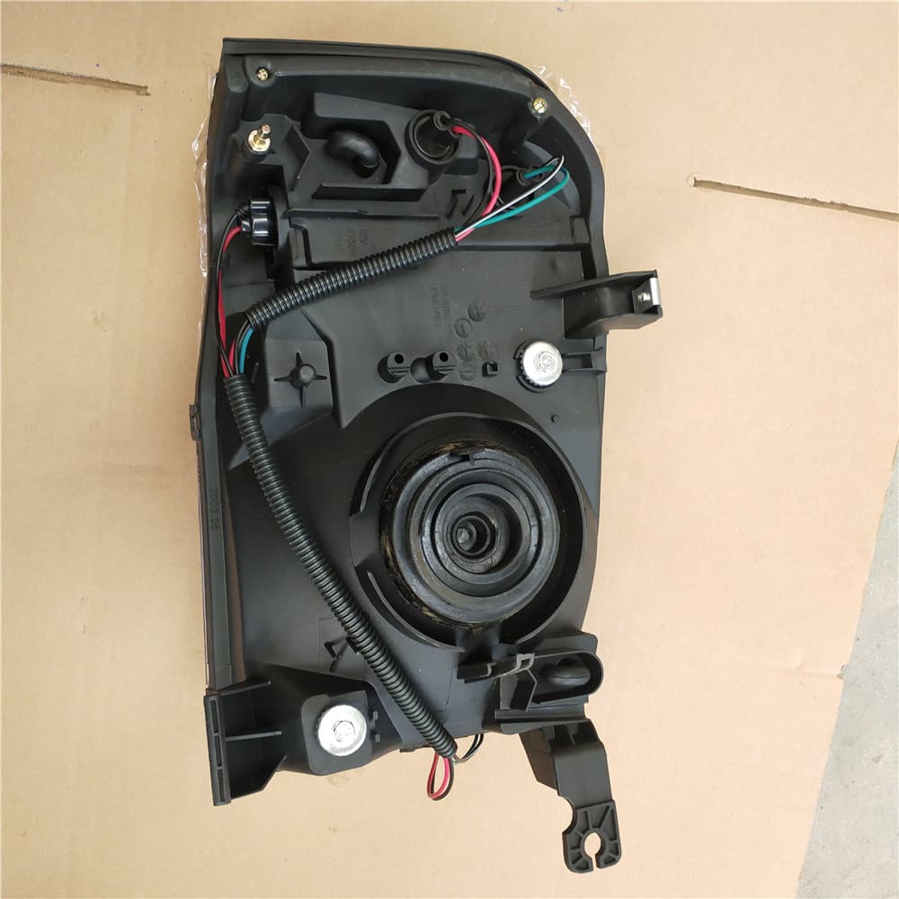 right headlight Great Wall Sailor
