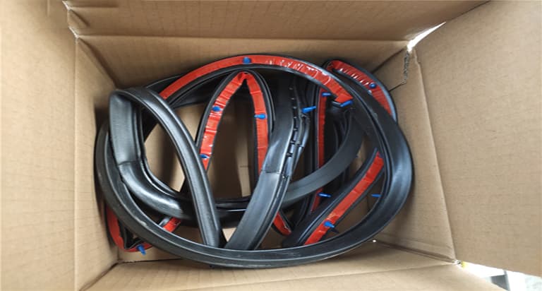 Door seal strip