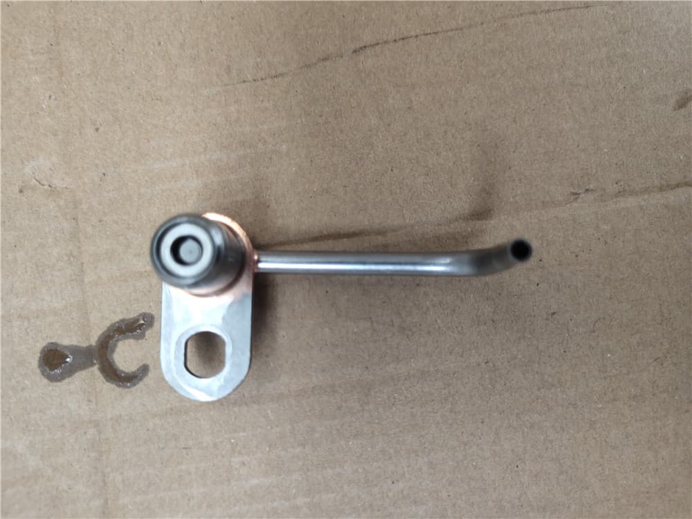 Piston Cooling Nozzle (форсунка охлаждения поршня)