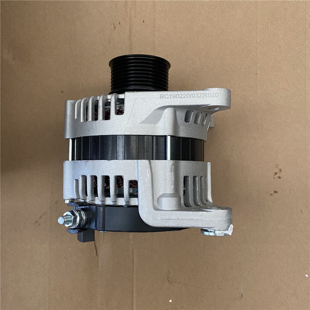 FOTON Генератор CUMMINS ISF2.8 14V 120A 5272666 5262499 5318120 JFZ1120-1102-WX 5266781