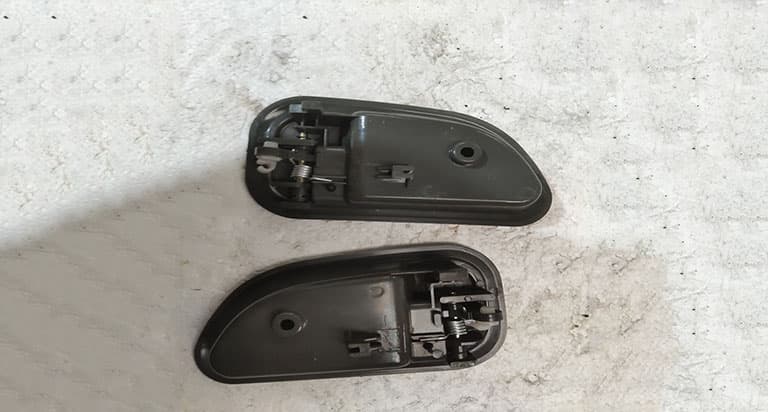 Door handle left