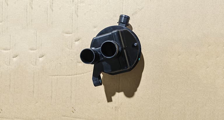 SINOTRUK oil and gas separator 082v01804-0011