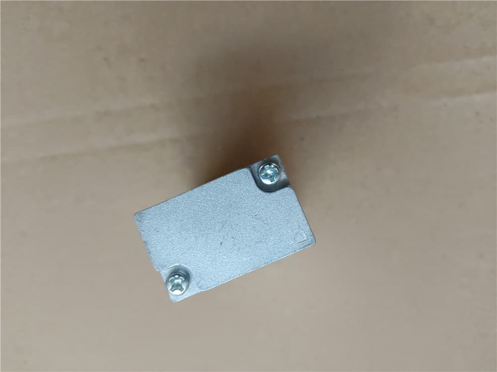 single H valve
