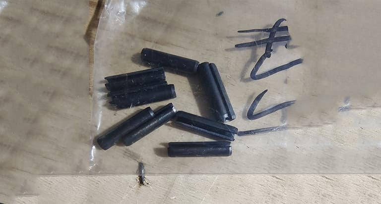 Slotted pin