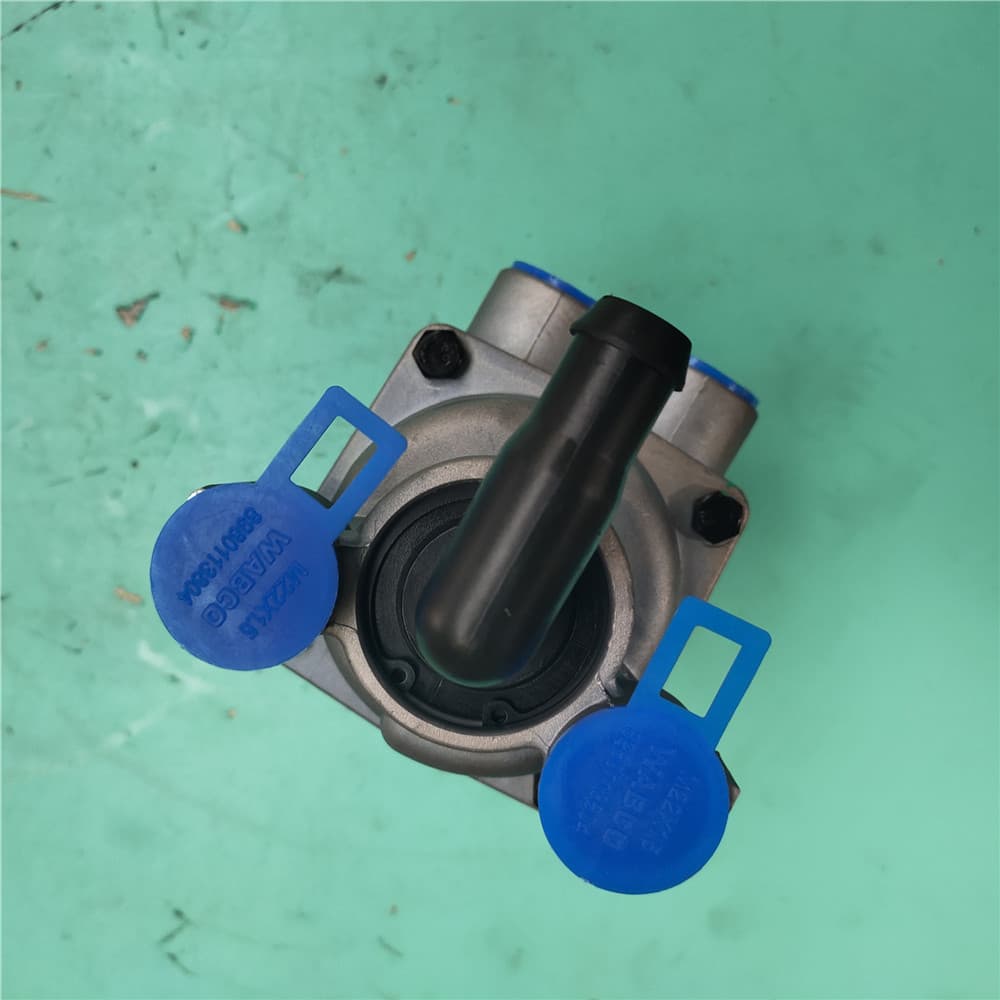SINOTRUK Brake master valve WG9000360520/1