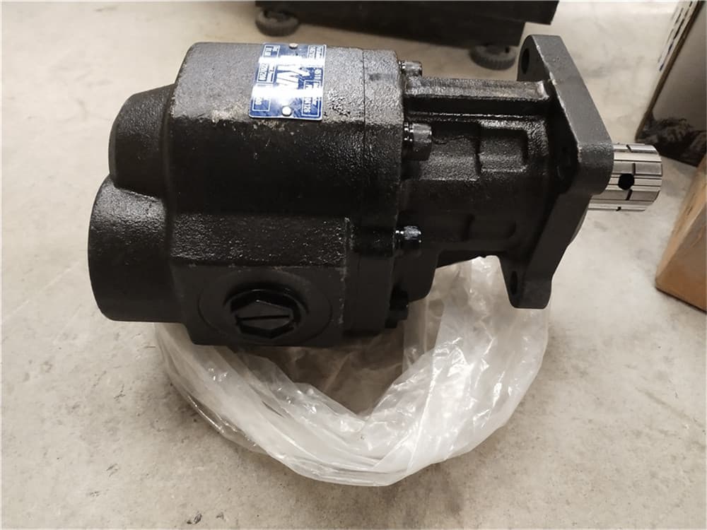 SINOTRUK lift pump 14571220C/14571200C/56260