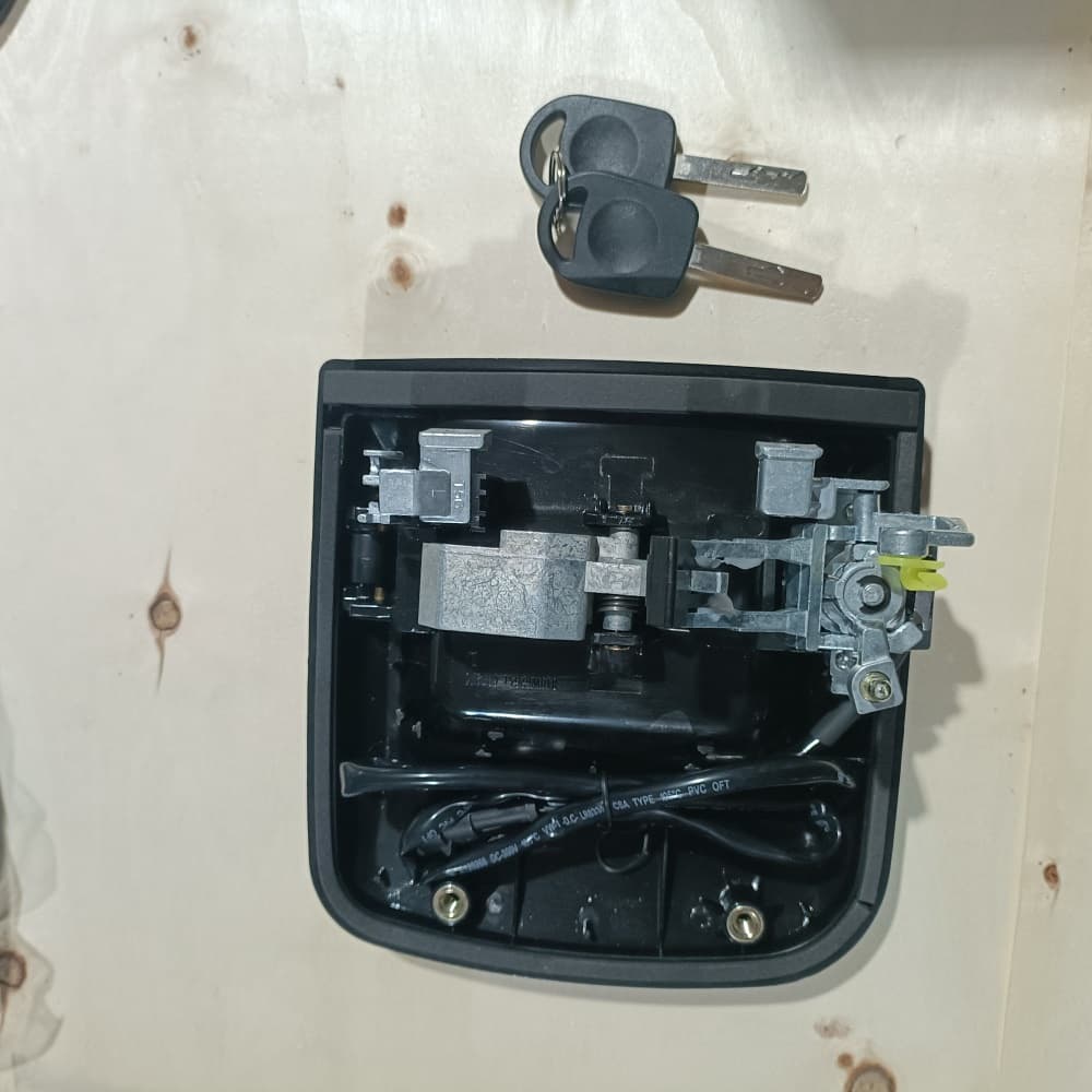 Left Door Handle