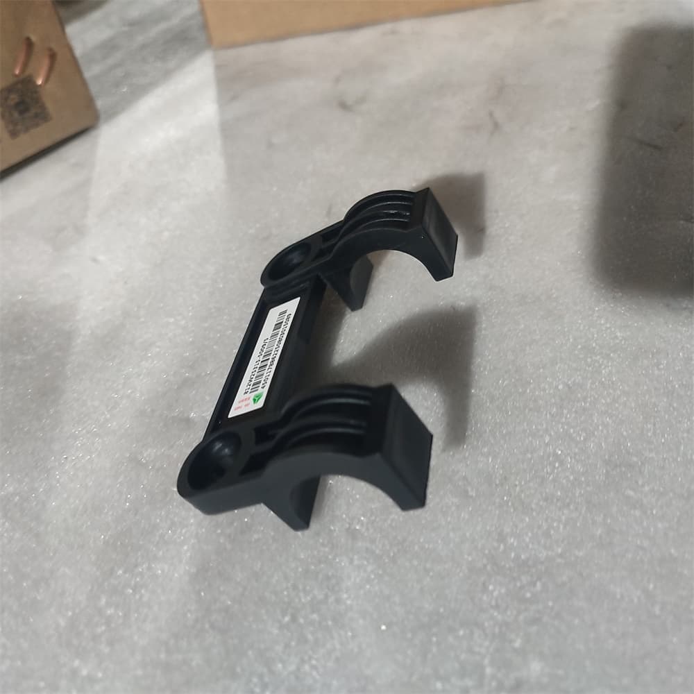 Front combination light pressing plate