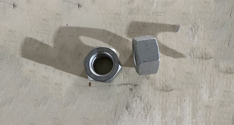 Nut M20