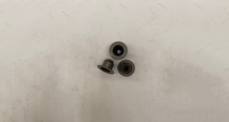 FOTON Valve Oil Seal CUMMINS ISF2.8 4976170