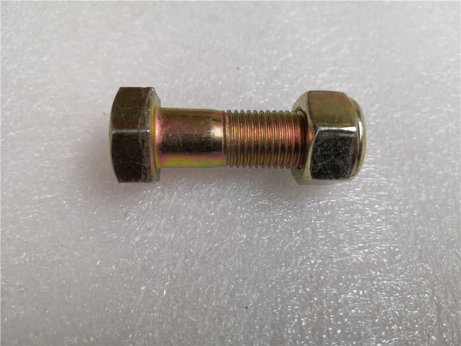 Болт карданного вала ?14 х 45MM